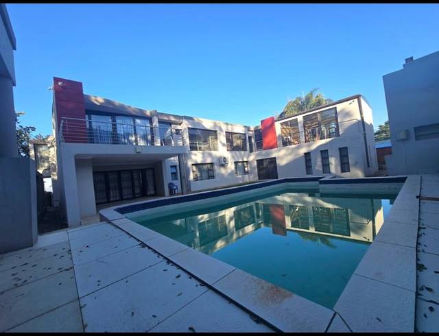 8 BEDROOM PROPERTY TO RENT IN WATERKLOOF RIDGE